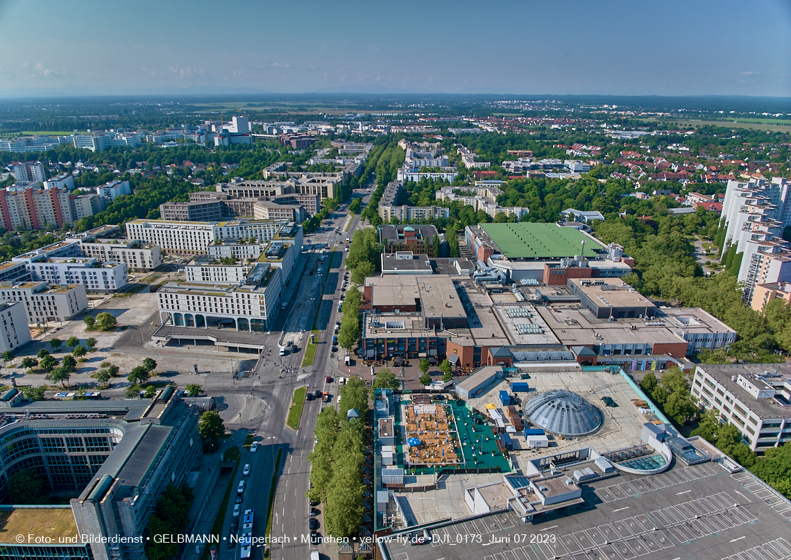 07.06.2023 - Perlach Plaza, PEP, Rentenversicherung, Wohnring, WACKER-Chemie in Neuperlach 07.06.2023 - Perlach Plaza, PEP, Rentenversicherung, Wohnring, WACKER-Chemie in Neuperlach